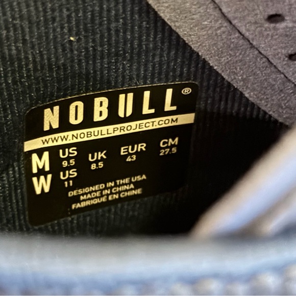 NOBULL Outwork High-Top training shoes navy blue with a gum sole - Picture 10 of 10